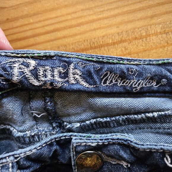 Wrangler Rock Jeans Women Size 1X34 Ultra Low Rise Bootcut Denim Distressed Y2K - Picture 7 of 8